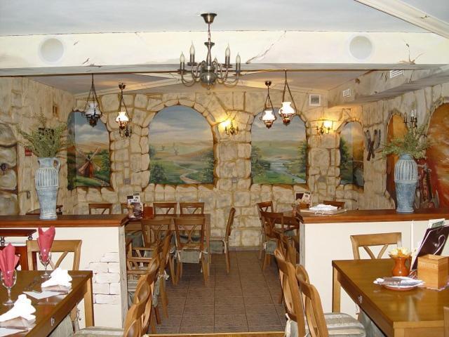 Отель Don Quijote Koezepkori Panzio Es Etterem Ленти Экстерьер фото
